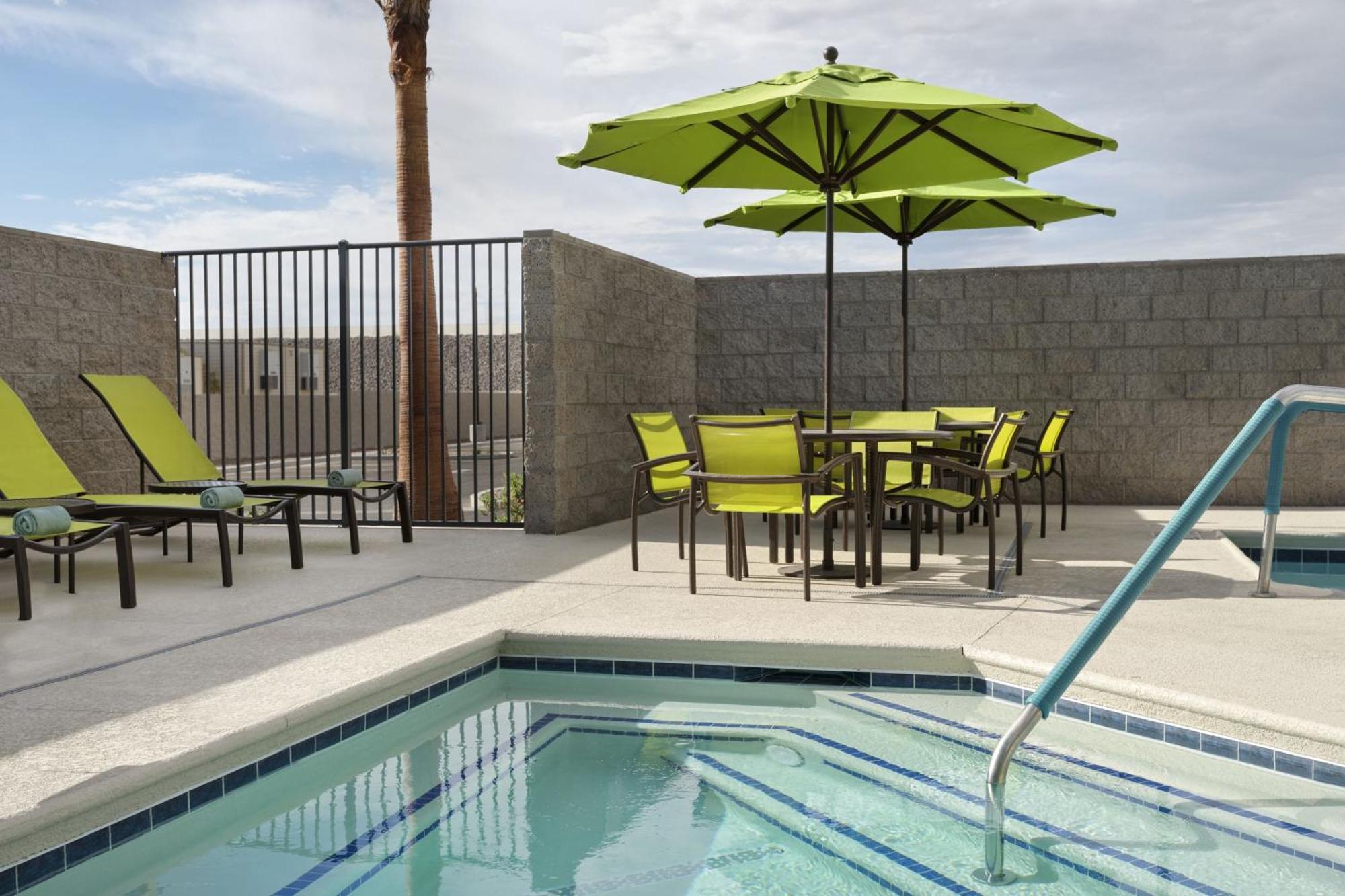 Springhill Suites By Marriott Las Vegas Airport Exterior photo